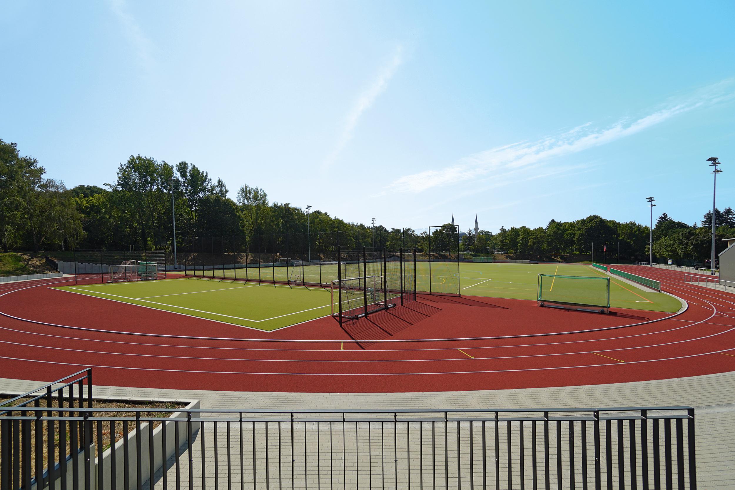 Ref_Berlin_StadionColumbiadamm_PoligrasMegaCoolPlus_SpurtanWSS_SmarTracks_2018_075_2500PixelBreit_sRGB_XXL