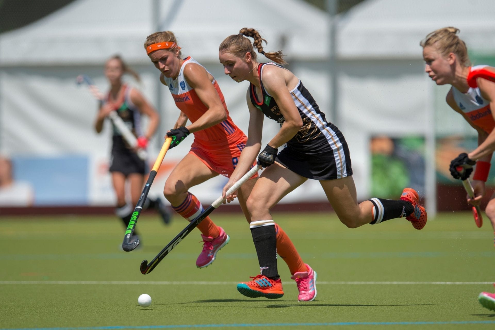THE WORLD´S ELITE PLAY ON POLYTAN SYNTHETIC TURF