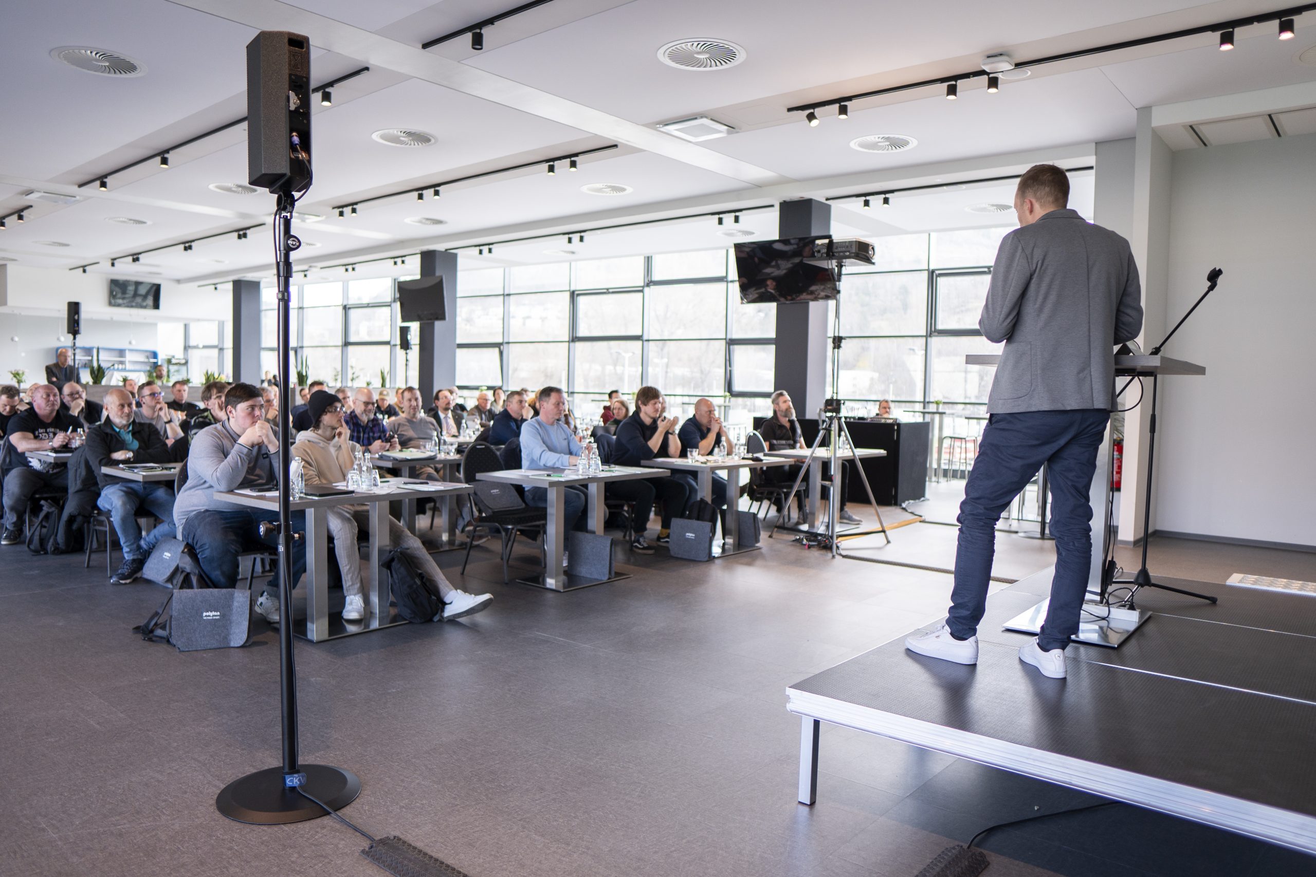Weiterbildungsseminar zum Thema „Sportstätten“ des Thüringer Fußball-Verbandes